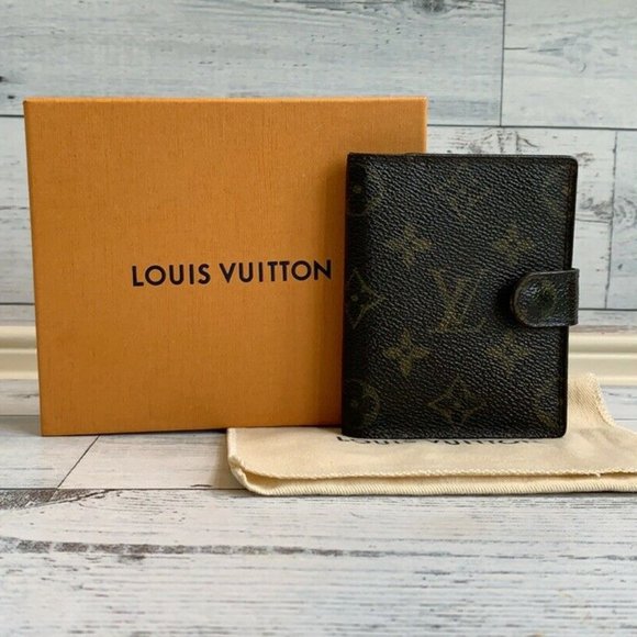 Louis Vuitton Handbags - 🛑SOLD🛑Authentic Louis Vuitton Monogram Card